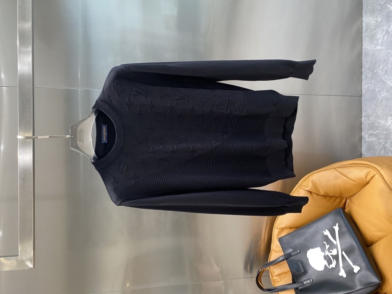 l0vis Vvtt0n sweater